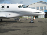 Beechcraft premier outside, taxi avion