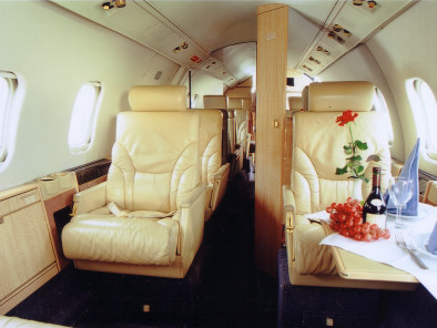 Bombardier learjet 55 inside