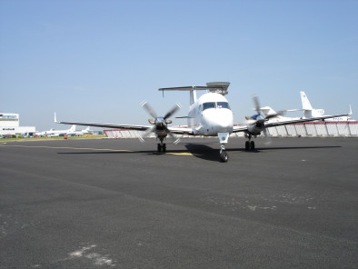 Beech 1900d vip landing