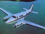 Beechcraft King Air 90, avion taxi destiné à la location d'avion d'affaire pour des vols à la demande, beechcraft-king-air-90-flying.