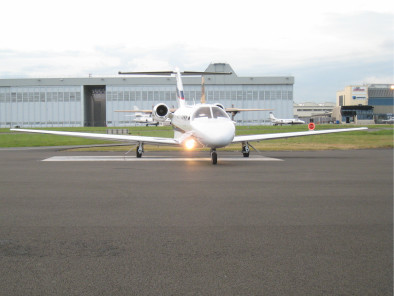 jet privé Image 495, citation jet cj3 ready for take off, réservation jet privé Cessna Citationjet Cj3