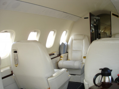 Piaggio p180 avanti inside