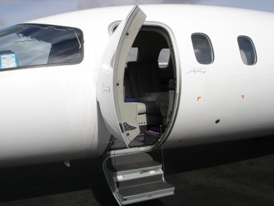 Piaggio p180 avanti door open