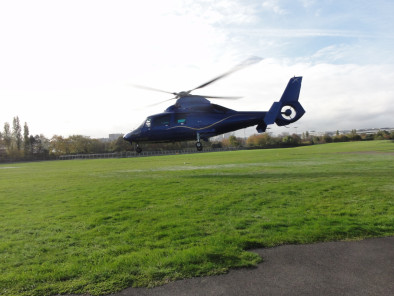 Excursion VIP en hélicoptère privé : Tour de Paris en hélicoptère : château de Thoiry . Avec le service de vols à la demande d'AB Corporate Aviation, Tour-helicoptere-Paris-Parc-zoologique-Chateau-Thoiry.